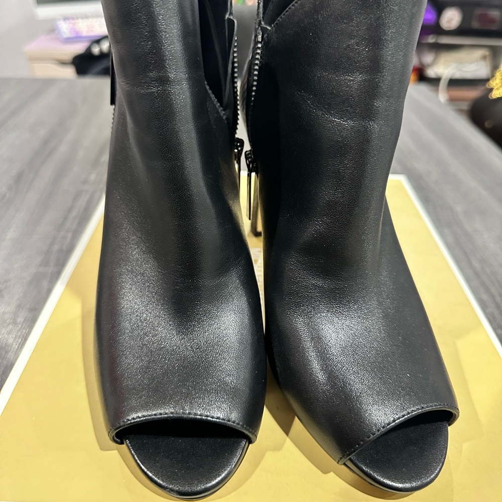 Micheal Kors booties